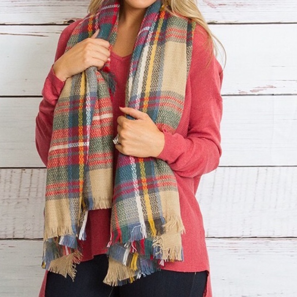 NWOT Plaid Blanket Scarf
